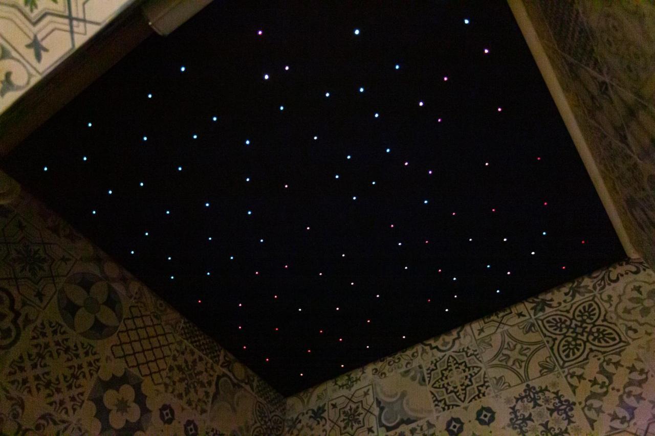 The Golden Gardens - R.q.c.