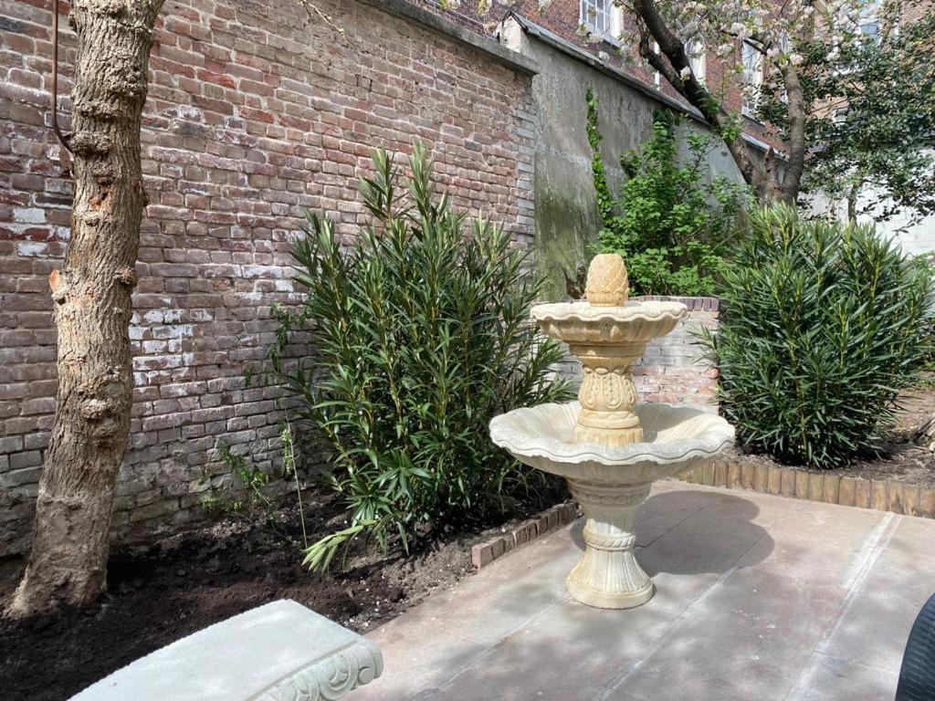 The Golden Gardens - R.q.c. Den Haag